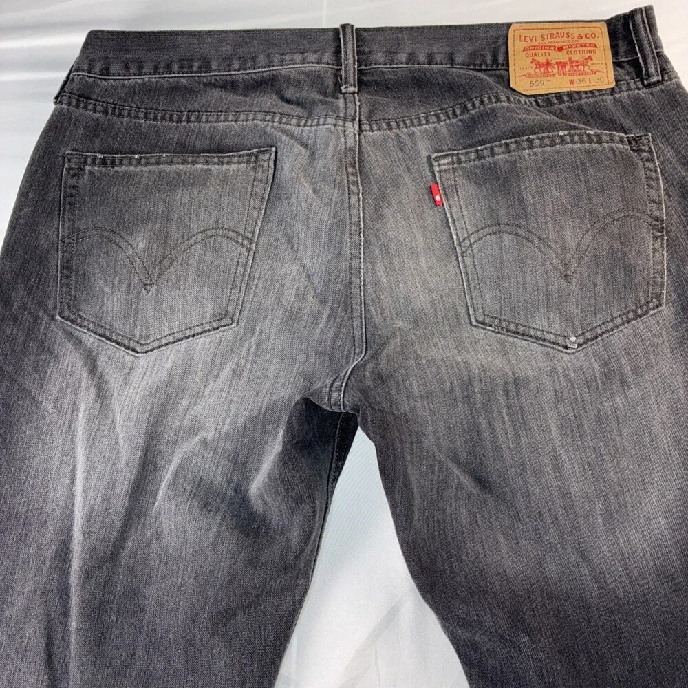 Levi’s Relaxed Straight 559 Dark Wash Jeans Men’s 36x30 Y2K - Picture 14 of 15
